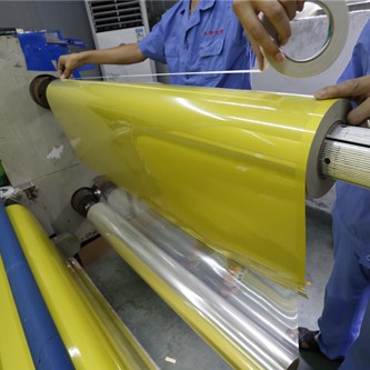 Reflective sheeting slitting process