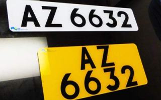 Do number plates have to be reflective