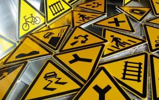 How to Identify Safety Signs