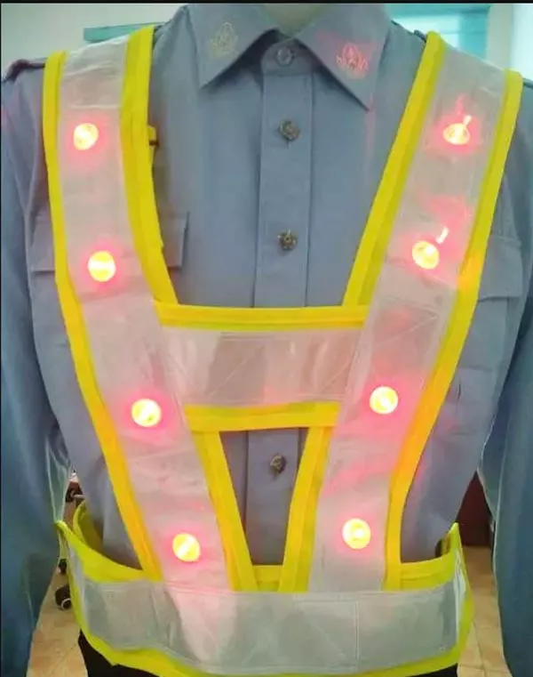 LED reflective vest for police