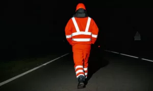 O que devo fazer para comprar roupas elegantes?