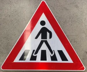 Physical-Image-of-the-XW-Triangular-Stop-Sign-300x250